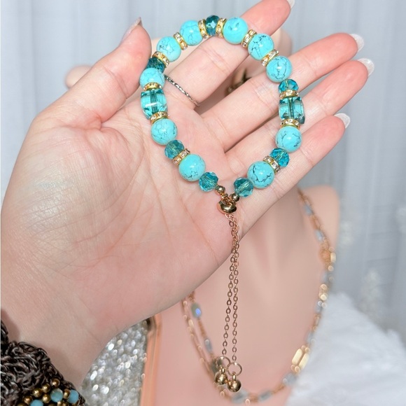 Turquoise and Gold Beaded Bracelet - Picture 6 of 8